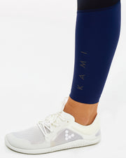 navy gymwear made from recycled plastic. Sustainable activewear 